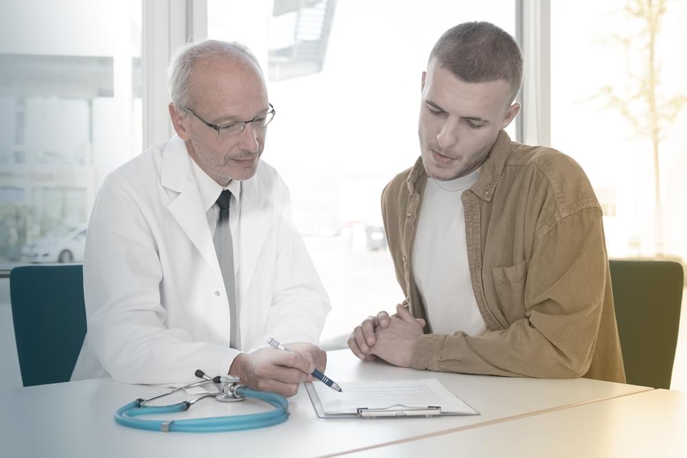 Besprechung Forscher und Mann