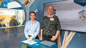 Messestand, 2 Personen